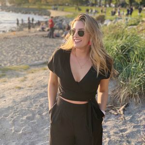 Meet your Posher, Steph